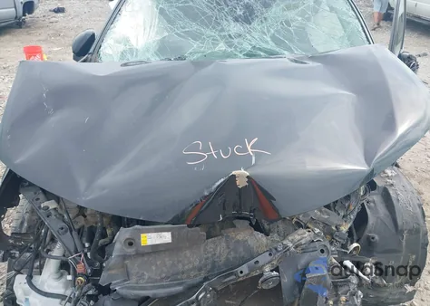 2018 Toyota Rav4 Xle from USA, damaged, VIN 2T3RFREV2JW705023